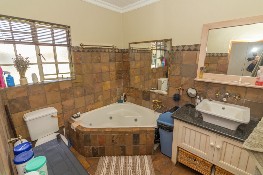 4 Bedroom Property for Sale in Kroonstad Rural Free State